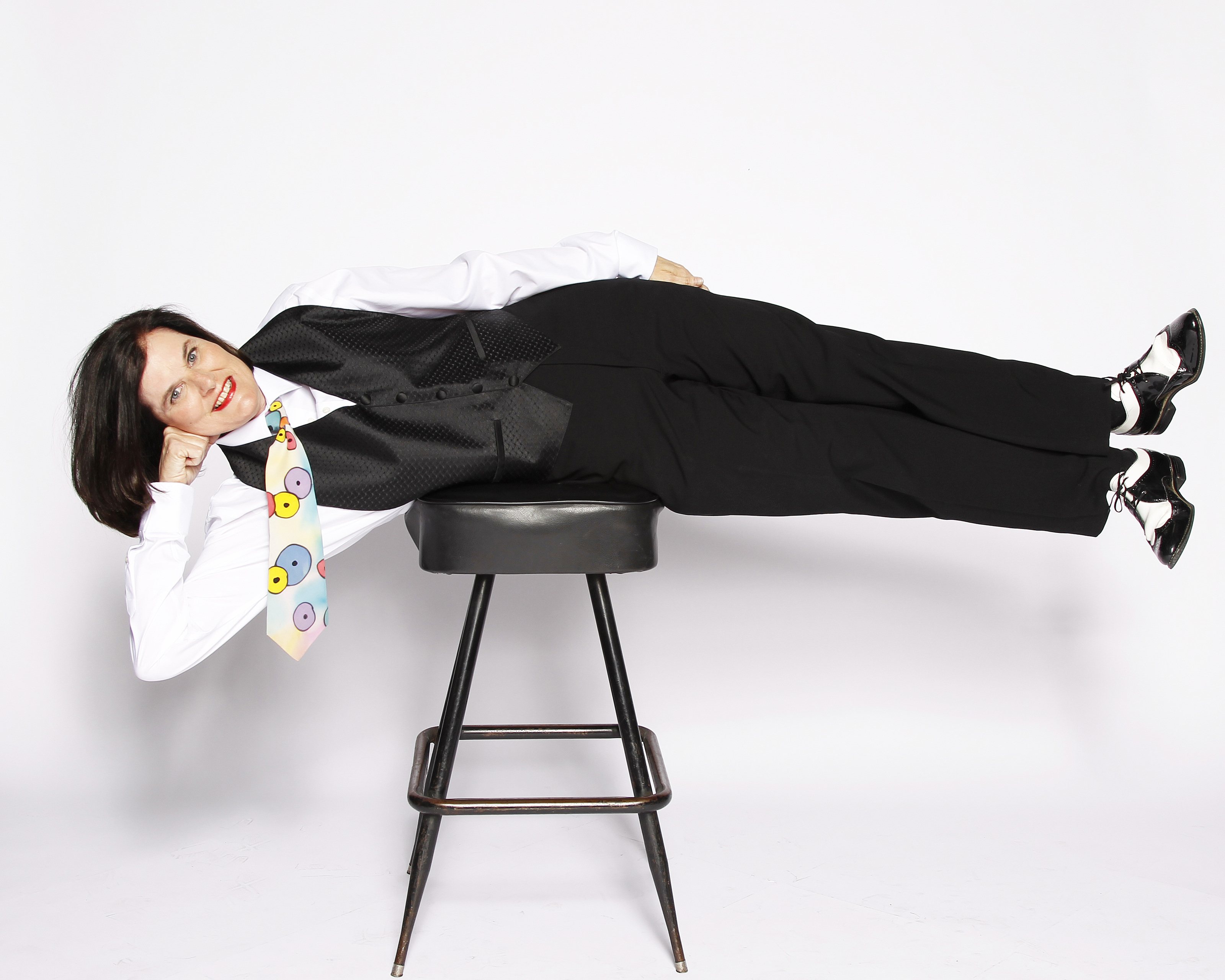 Comedian Paula Poundstone Makes Herself Test Bunny In a Happiness Experiment