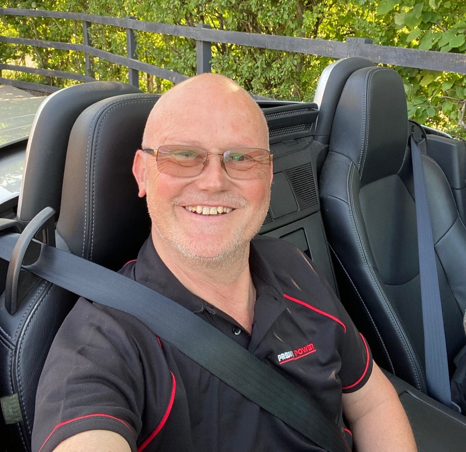 Giles steuert seine Herzgesundheit wie ein Rennfahrer