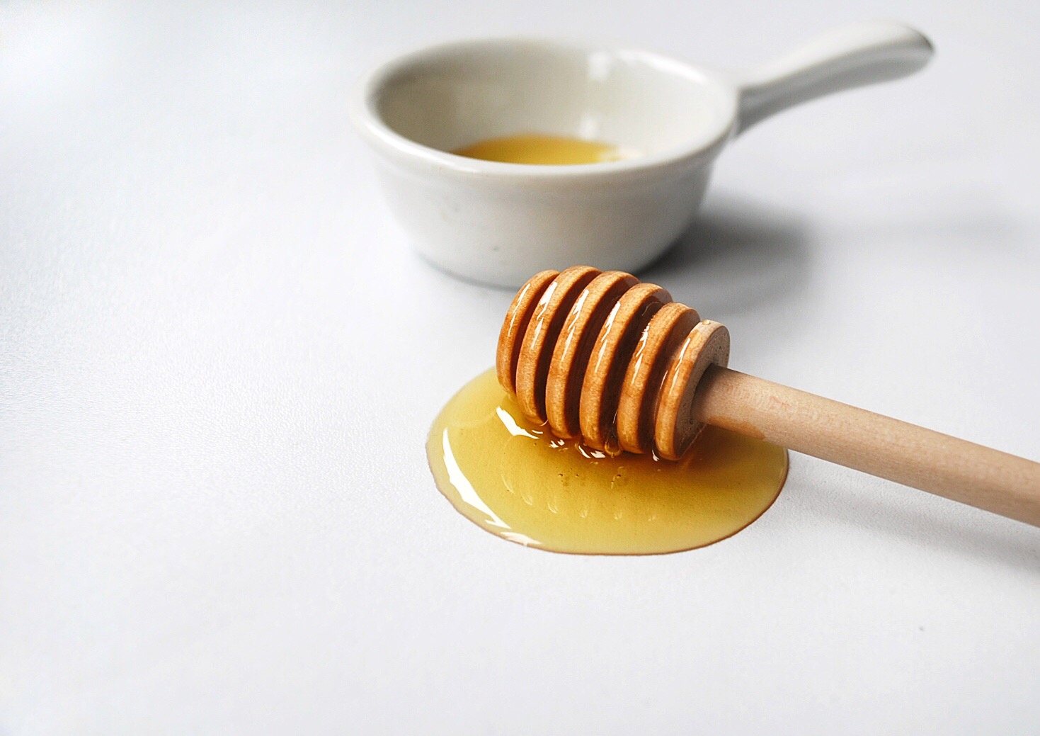 Honey Health Benefits: Manuka, Raw and How to Find It