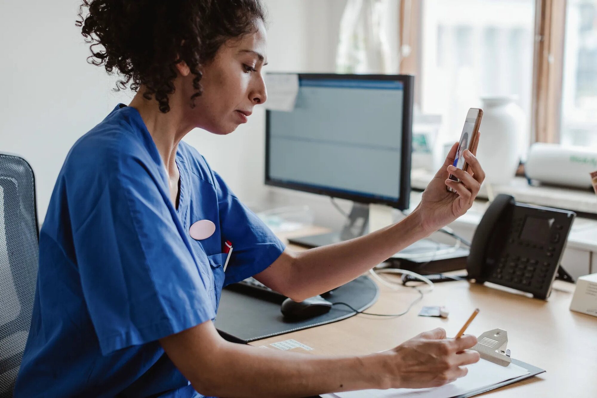 6 tips for integrating a connected device into a digital health program